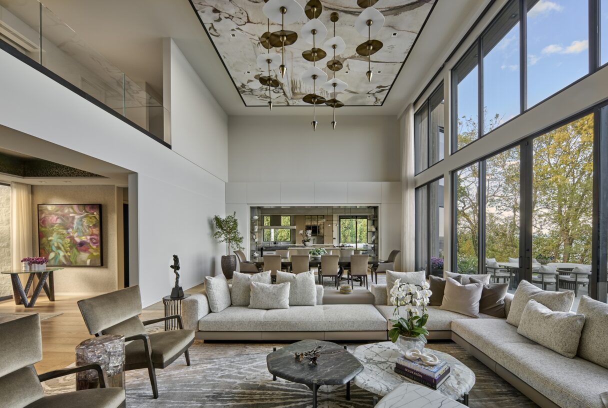 325 Shoreline Court feat 1